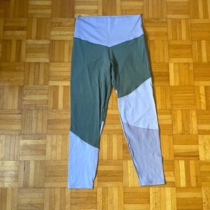 Aerie 7/8 leggings khaki green and violet, size L